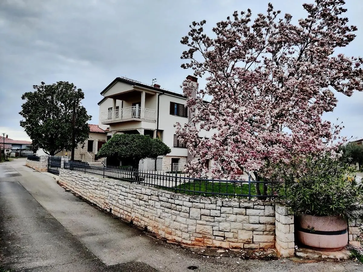Apartments Vili Umag