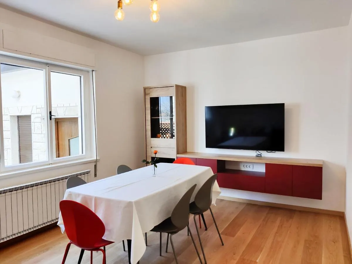 Apartments Vili Umag 0*,  Croatia